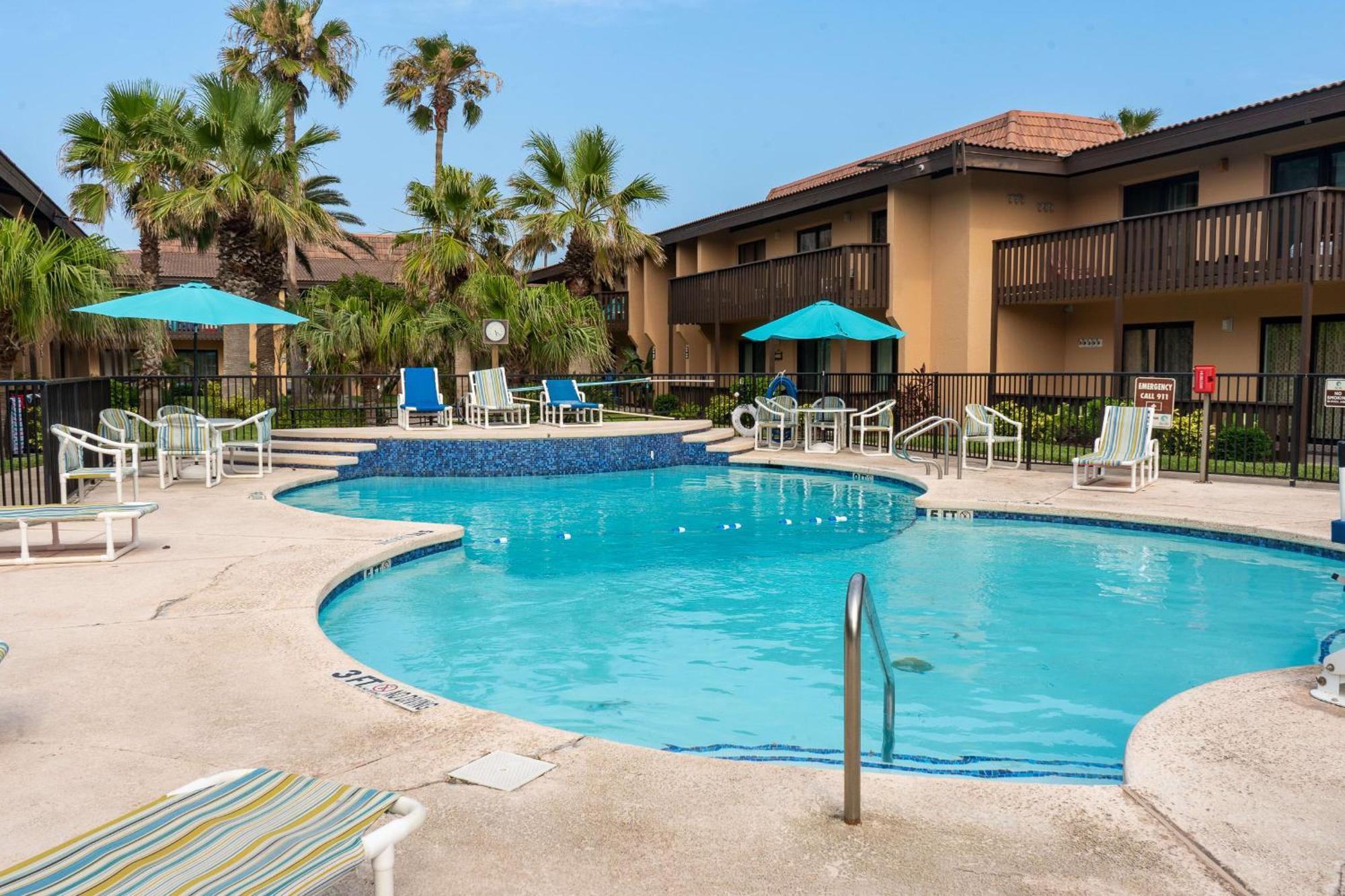 Kingfishers Retreat Serene 1Br Escape With Balcony 207 جنوب جزيرة بادري المظهر الخارجي الصورة